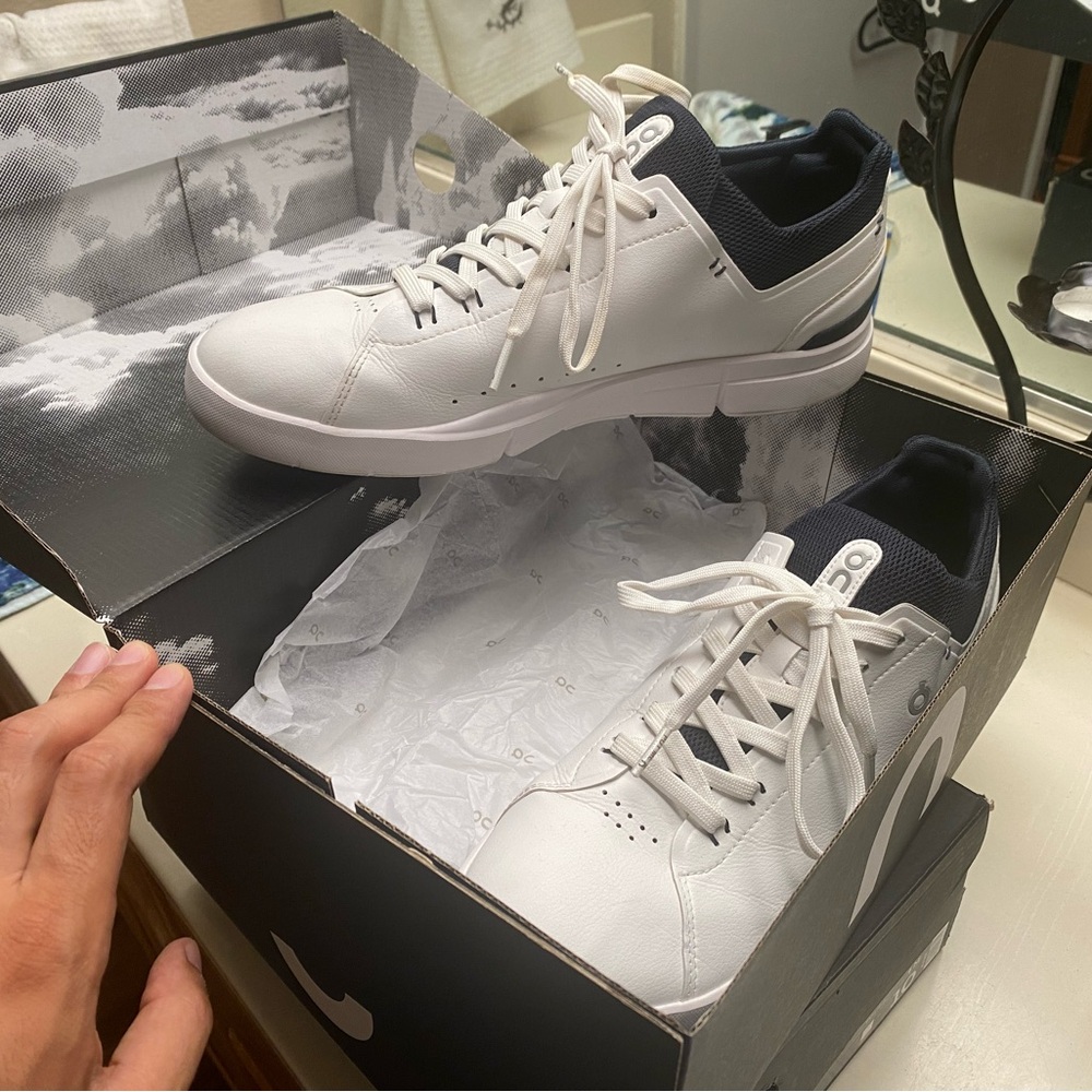 On cloud shoes, the roger edition.